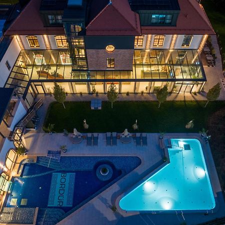 Bordur Wellness Hotel Superior Es Szonyegmuzeum Békésszentandrás Exterior foto