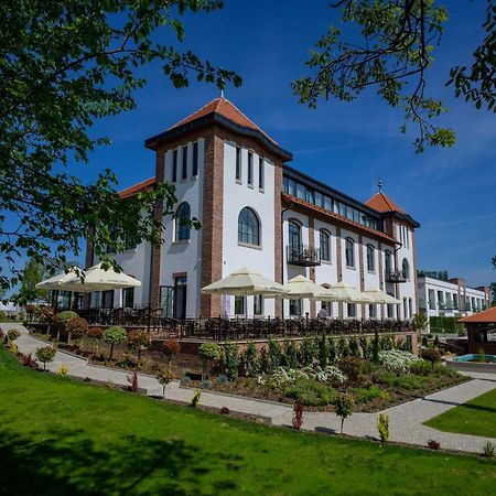 Bordur Wellness Hotel Superior Es Szonyegmuzeum Békésszentandrás Exterior foto