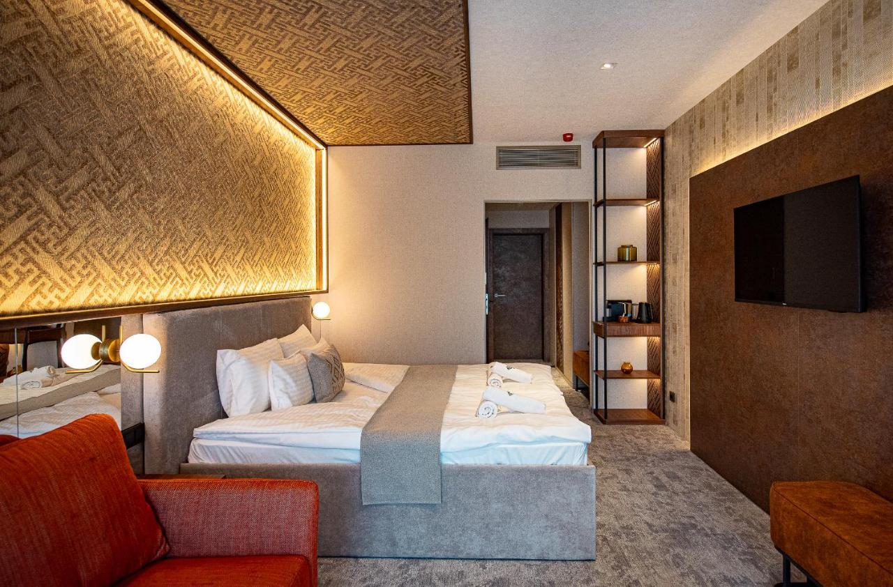 Bordur Wellness Hotel Superior Es Szonyegmuzeum Békésszentandrás Exterior foto